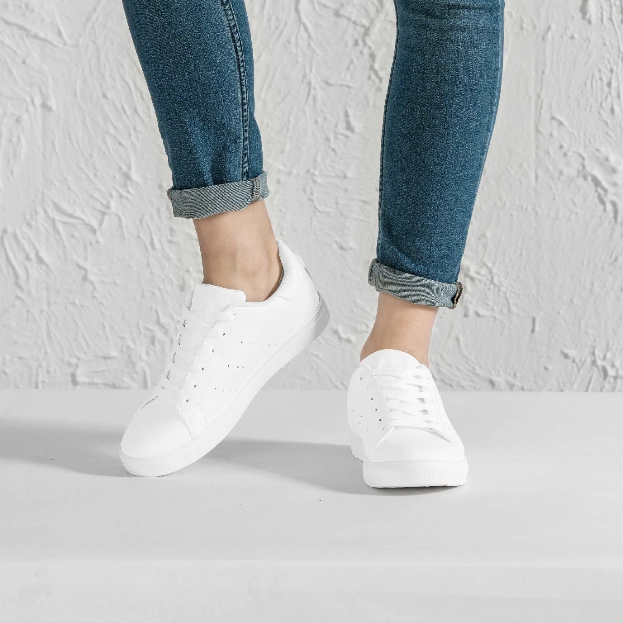 Create Your Own - Low Top Synthetic Leather Sneakers - White