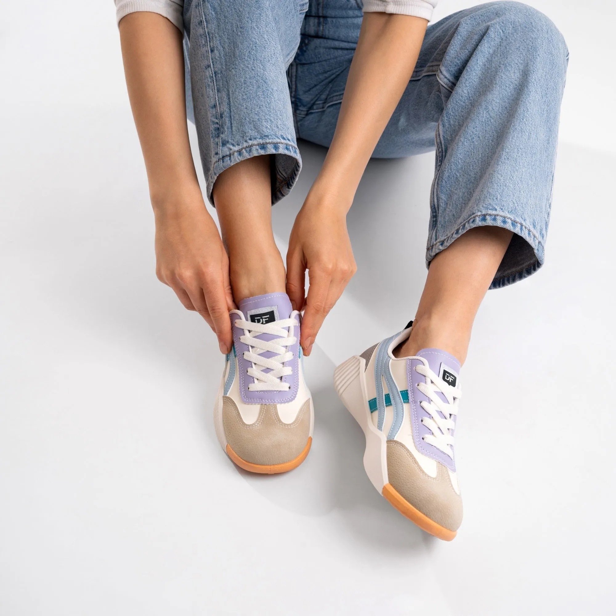 De Zoë Sneaker