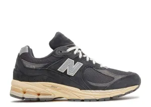 New Balance 2002 R Phantom Unfading Sneaker